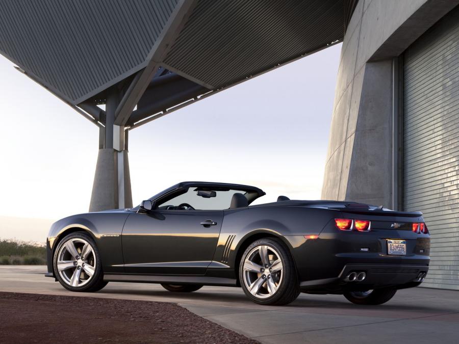  Chevrolet Camaro ZL1 Convertible 2012 года  (фото 13 из 18)